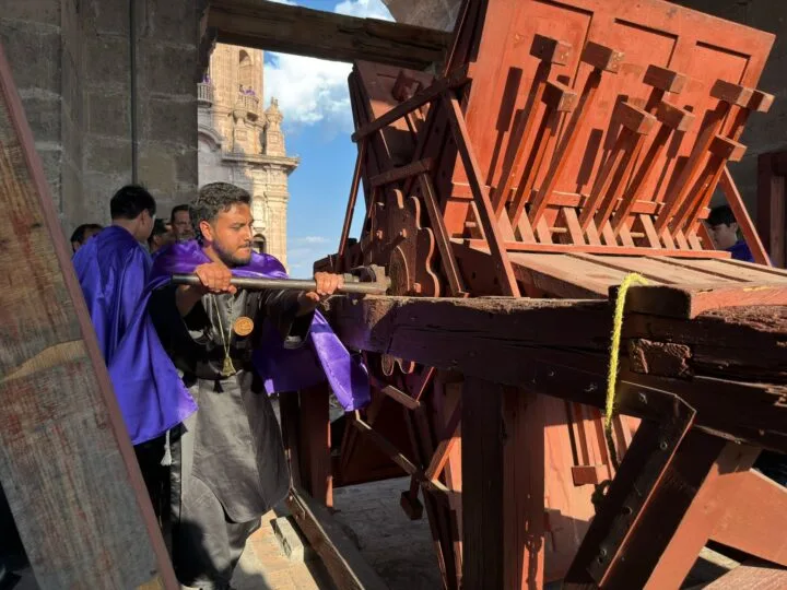 Michoacán alberga la única matraca monumental que sigue en funciones en todo México